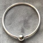 Round Clasp Bangle, silver tone